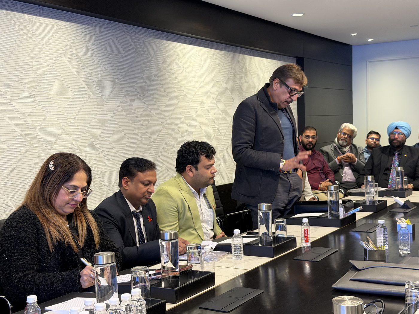 A working session around the boardroom table